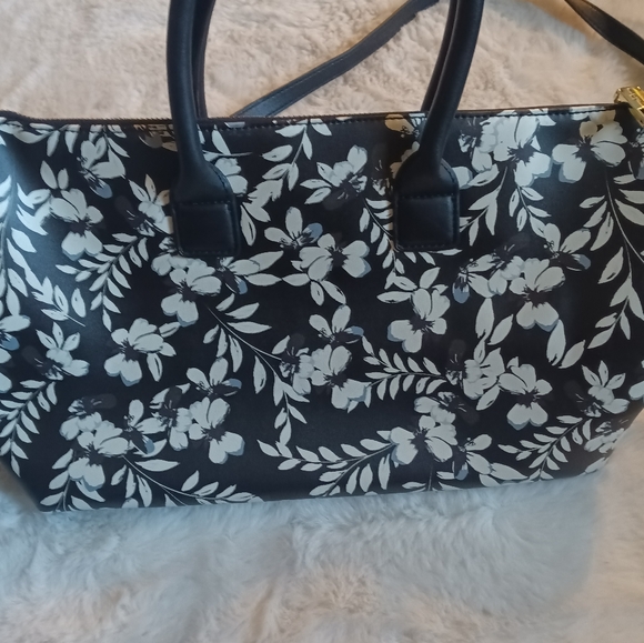 Karl Lagerfeld Satchel - Picture 4 of 8